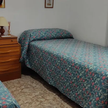 Hébergement de vacances Casa Con Piscina Privada Y Jardin Chiclana de la Frontera